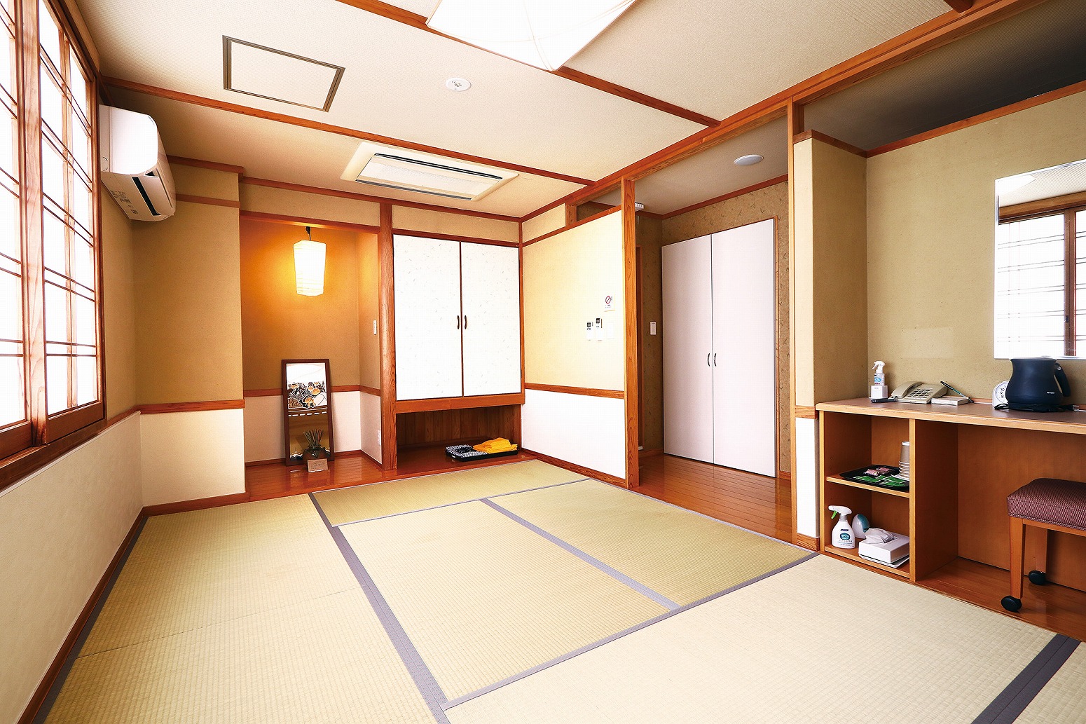 和室〈4階：禁煙室〉の写真